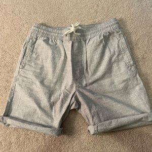 linen shorts